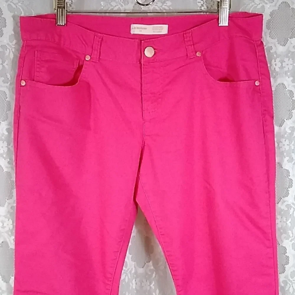 No Boundaries Women's Pants Size 17